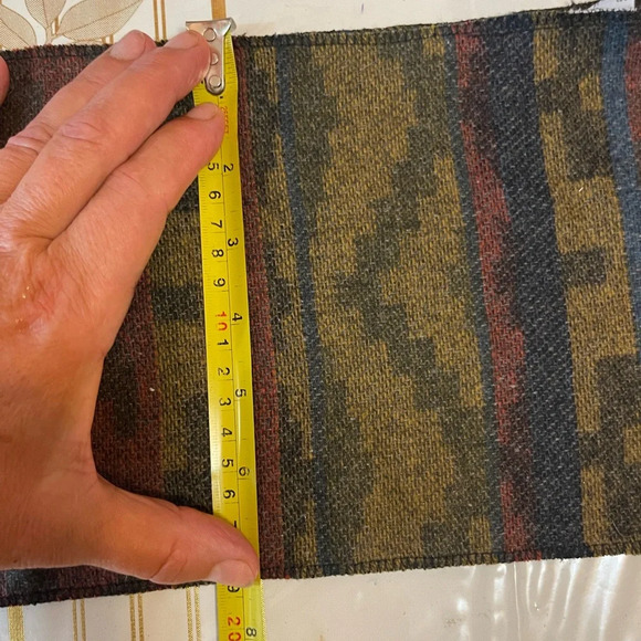 Mens/ women’s Wool blend scarf 7”x60” - Picture 5 of 5